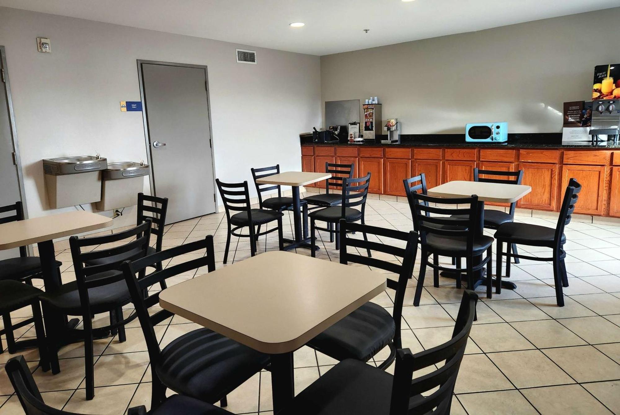 Days Inn & Suites By Wyndham Thibodaux Exterior foto
